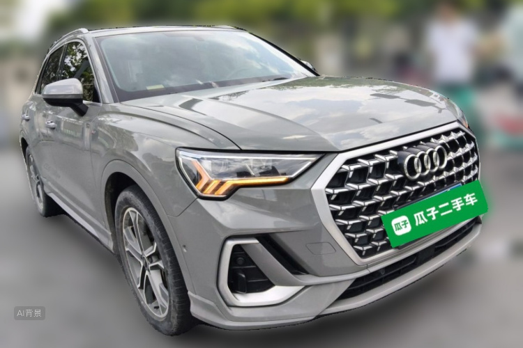 Audi Q3 2023 car image #4