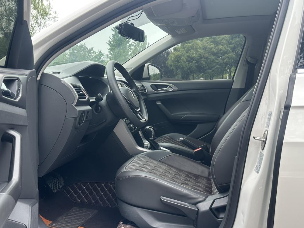 Volkswagen T-Cross 2020 #8 Volkswagen T-Cross 2020 car image #8