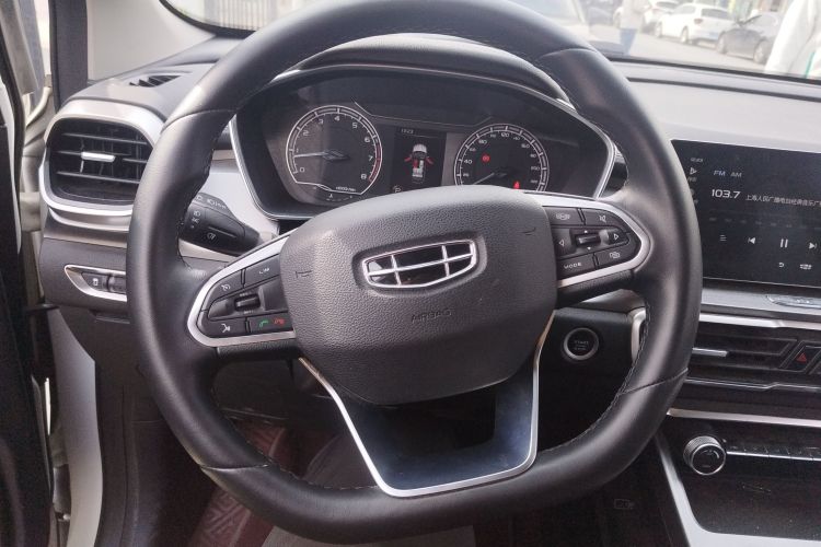 GEELY Coolray 2020 car image #16