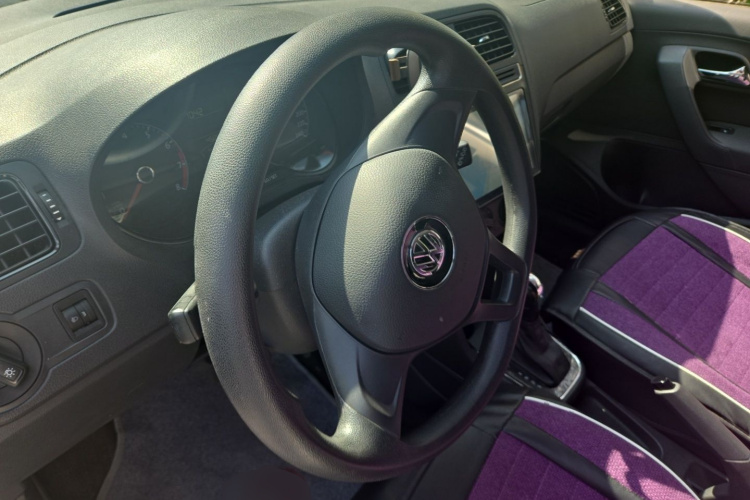 Volkswagen Polo 2017 #11 Volkswagen Polo 2017 car image #11