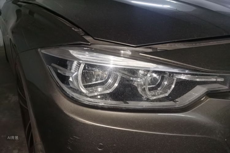 BMW 3 Series 2018 car image #8