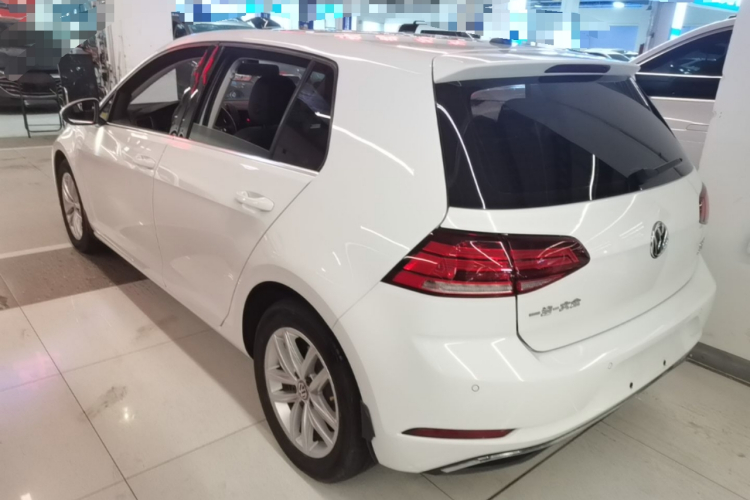 Volkswagen Golf 2019 #5 Volkswagen Golf 2019 car image #5