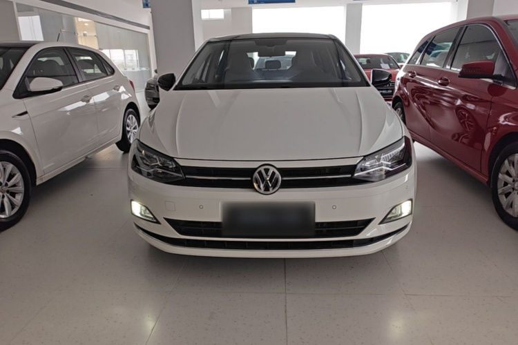 Volkswagen Polo 2020 car image #3