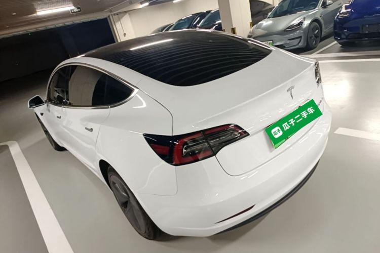 Tesla Model 3 2020 car image #5