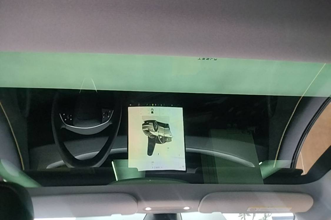 Tesla Model 3 2025 car image #14