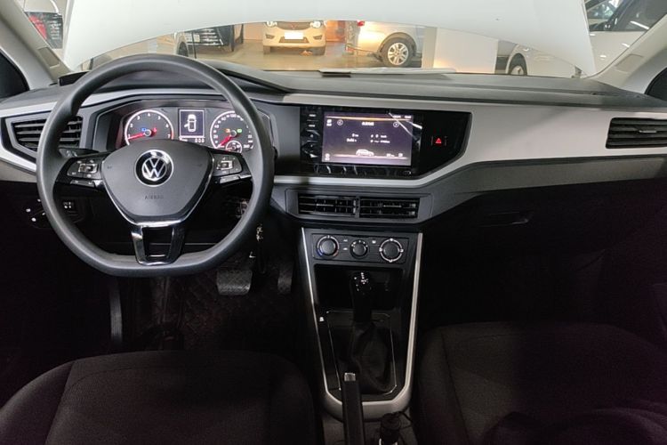 Volkswagen Polo 2021 car image #10