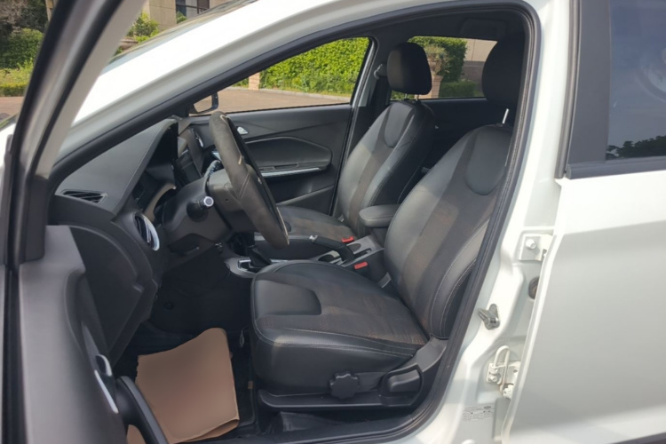 Chery Tiggo 3x 2018 #15 Chery Tiggo 3x 2018 car image #15