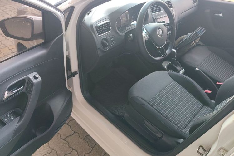 Volkswagen Polo 2018 imagen de coche #16
