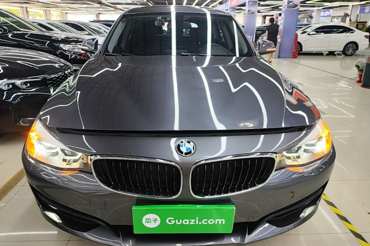 BMW 3 Series GT 2018 imagem de carro #3