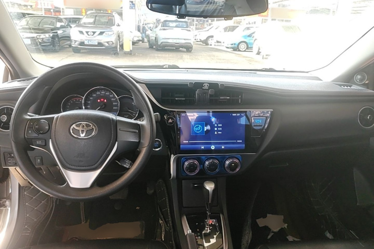 Toyota Corolla 2018 car image #10