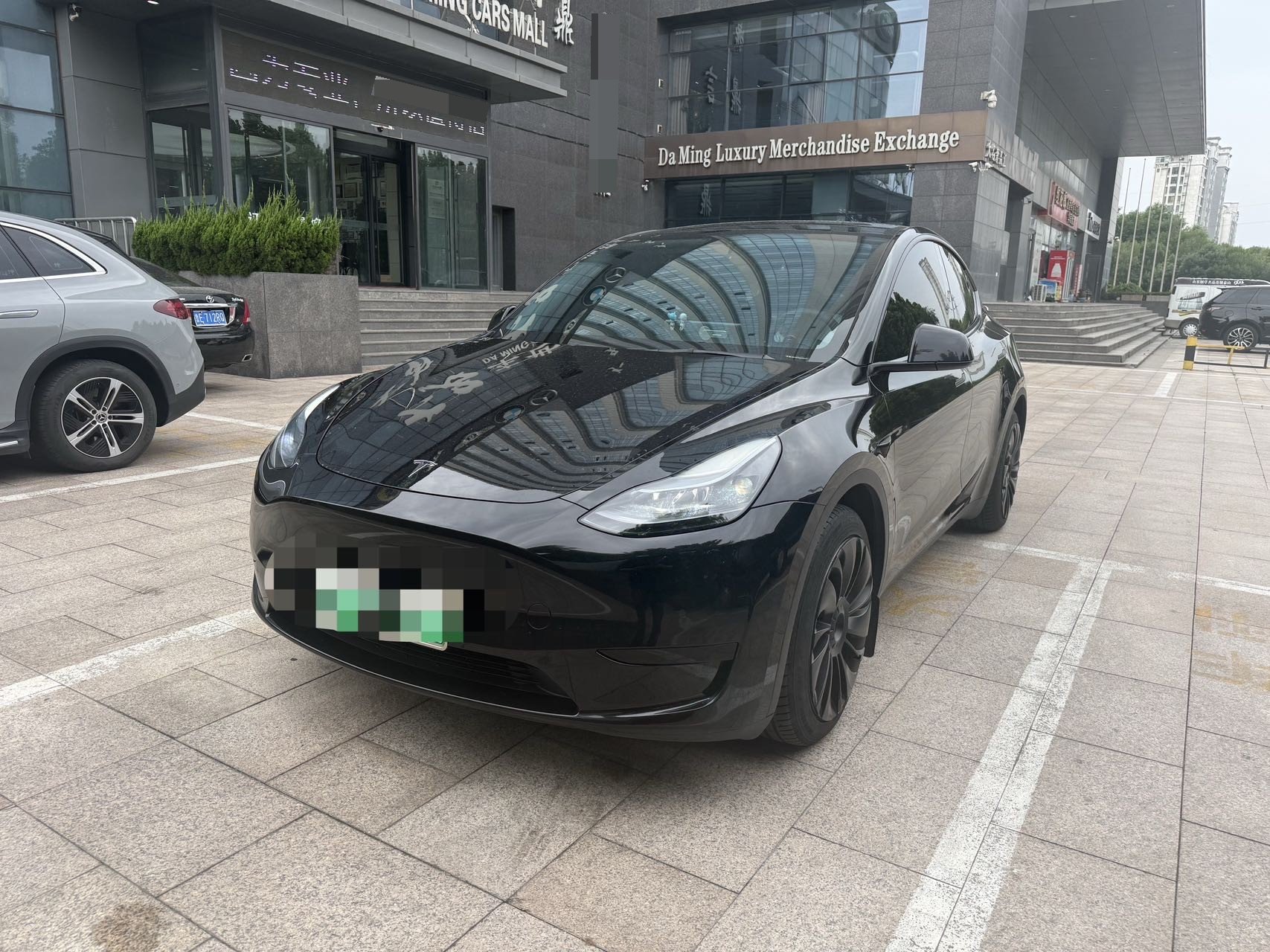 Tesla Model Y 2022 car image 