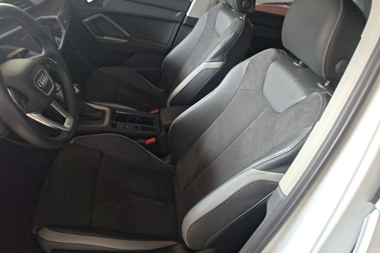 Audi Q3 2019 #15 Audi Q3 2019 car image #15