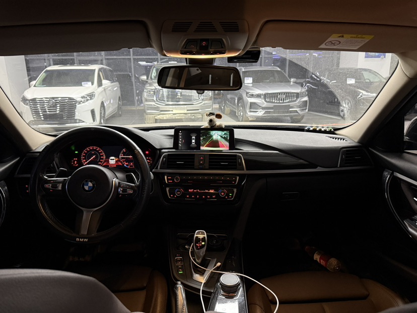 BMW 3 Series 2018 #4 BMW 3 Series 2018 car image #4
