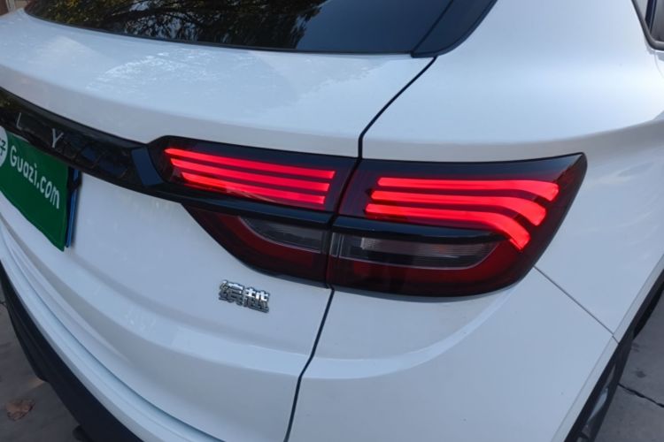 GEELY Coolray 2025 #8 GEELY Coolray 2025 car image #8