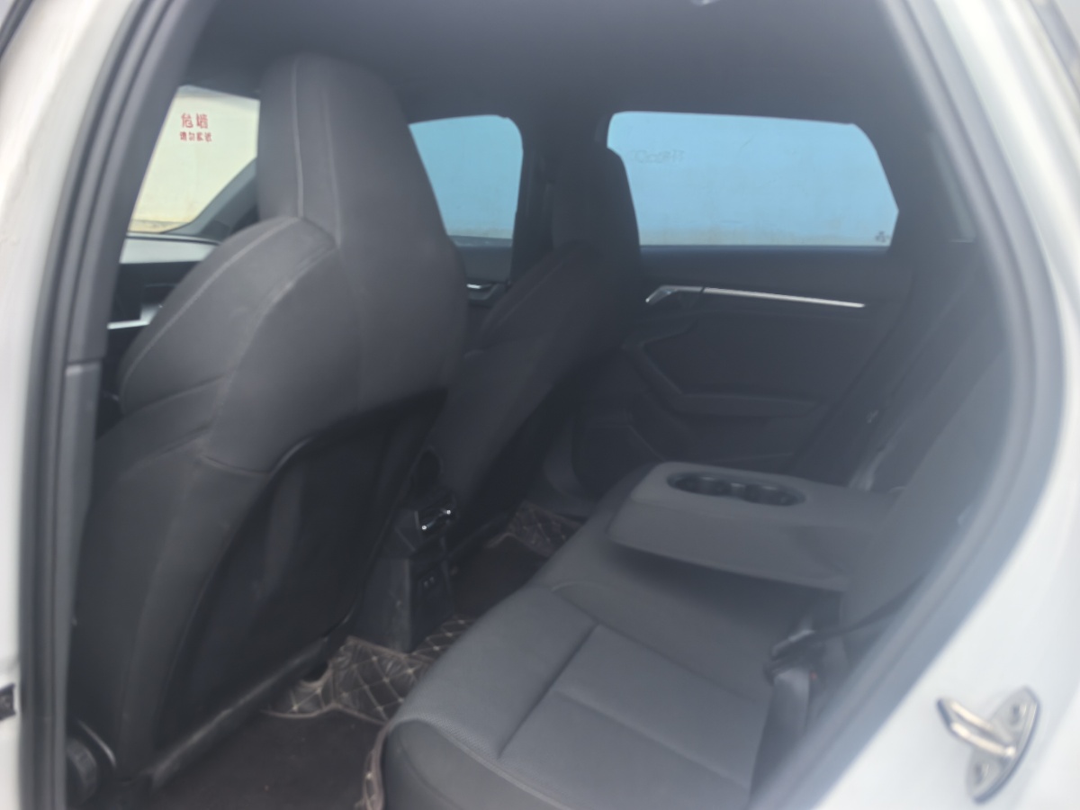 Audi A3 2023 صورة سيارة #5