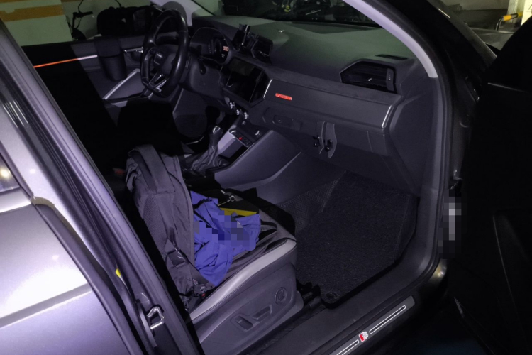 Audi Q3 2019 #21 Audi Q3 2019 car image #21