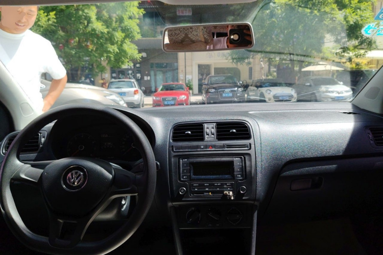 Volkswagen Polo 2015 #7 Volkswagen Polo 2015 car image #7