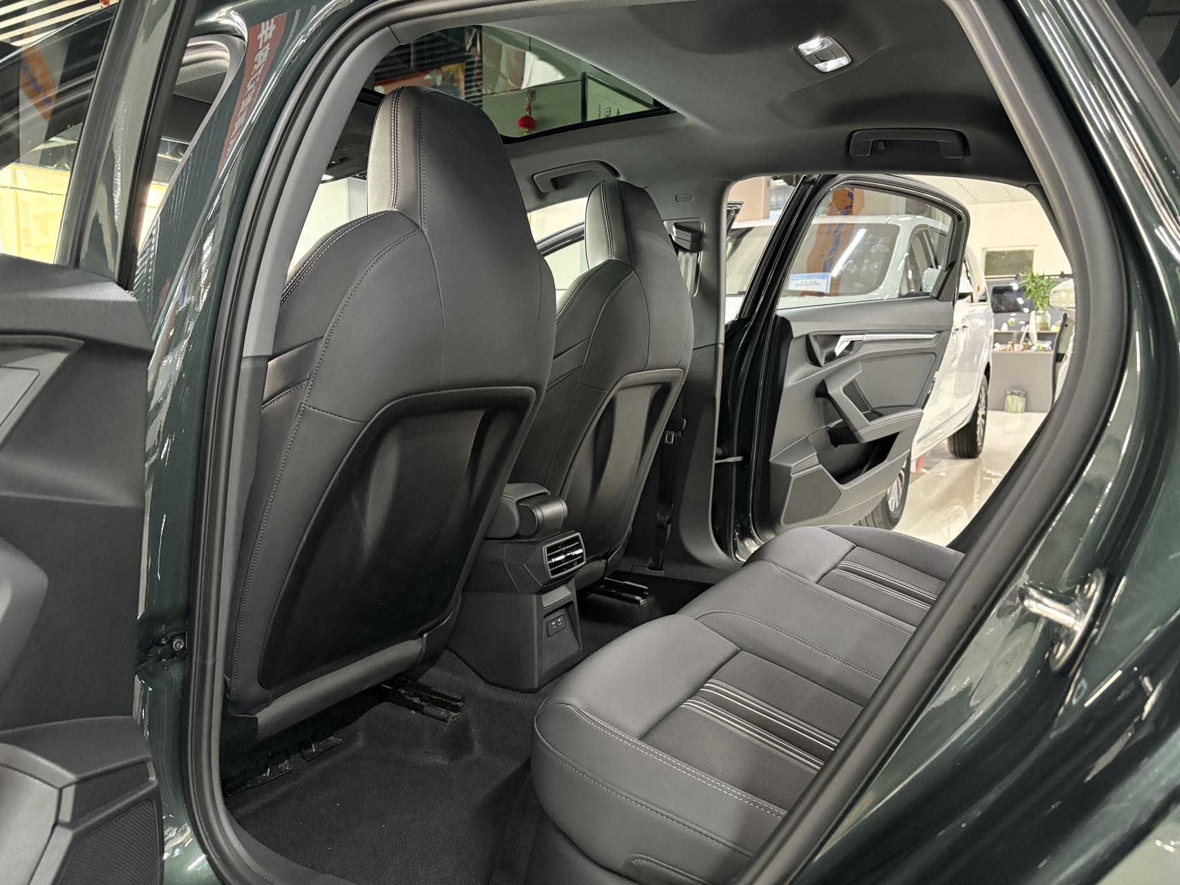 Audi A3 2023 car image #5
