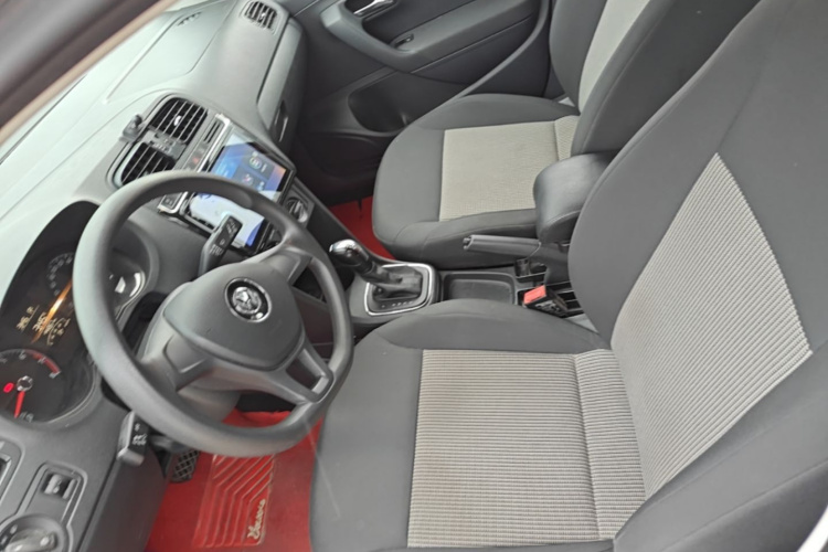 Volkswagen Polo 2019 #15 Volkswagen Polo 2019 car image #15