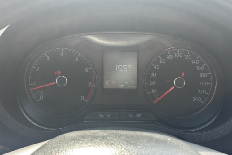 Volkswagen Polo 2017 #16 Volkswagen Polo 2017 car image #16