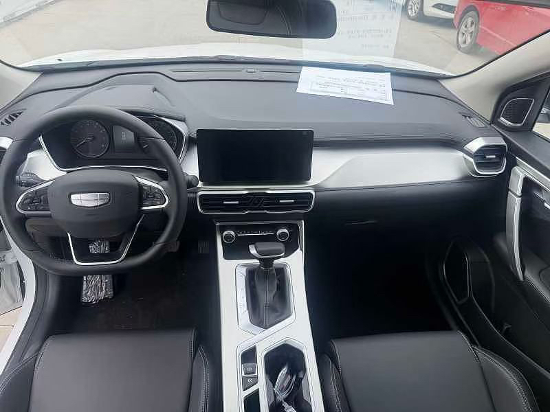 GEELY Coolray 2026 #4 GEELY Coolray 2026 изображение автомобиля #4