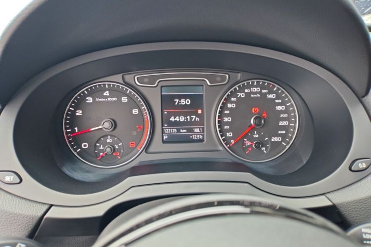Audi Q3 2015 #12 Audi Q3 2015 car image #12