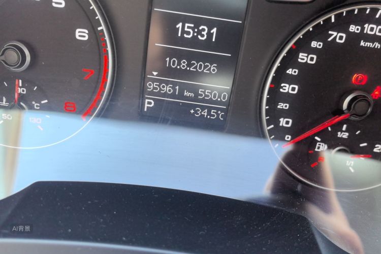 Audi Q3 2014 car image #14