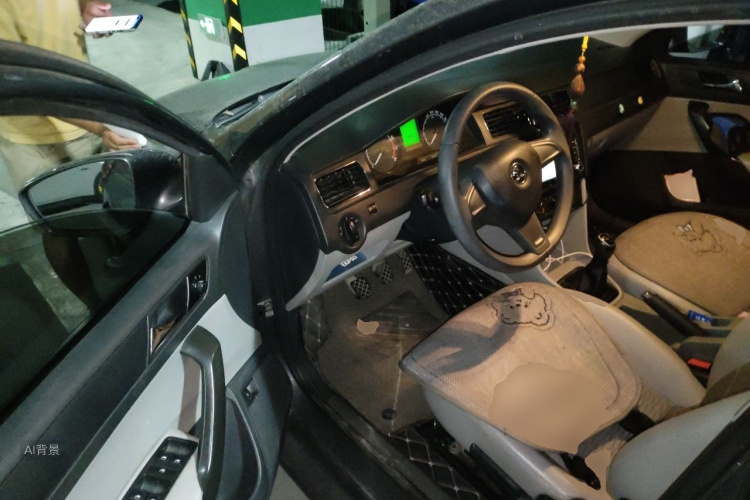 Skoda Rapid 2014 car image #18