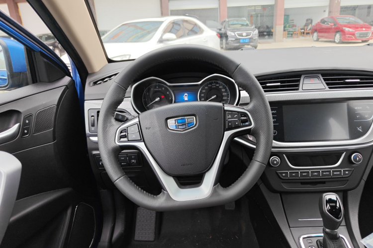 GEELY Emgrand 2017 car image #11