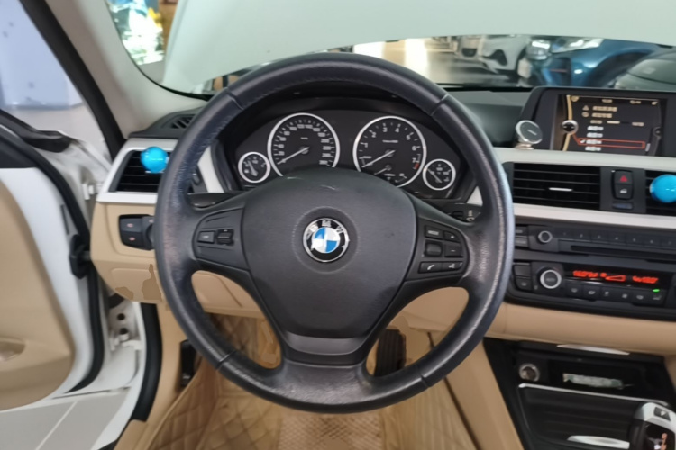 BMW 3 Series 2014 #11 BMW 3 Series 2014 car image #11