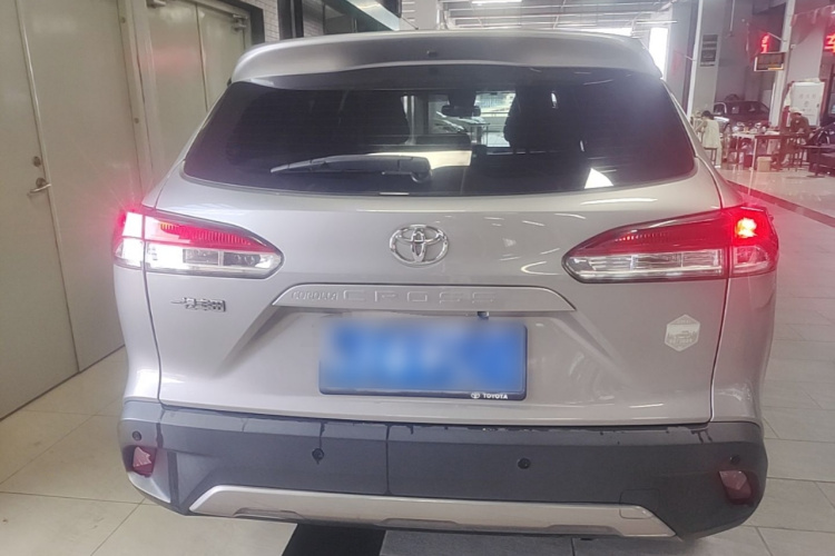 Toyota Corolla Cross 2022 #6 Toyota Corolla Cross 2022 car image #6