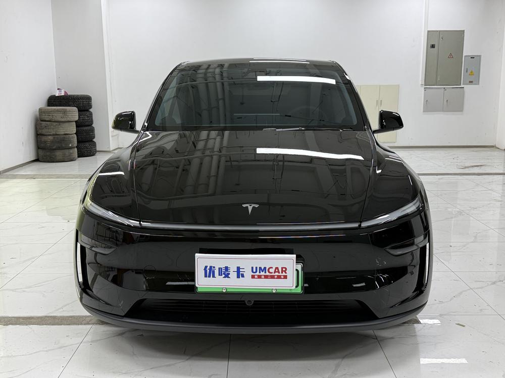Tesla Model Y 2025 immagine di auto #2