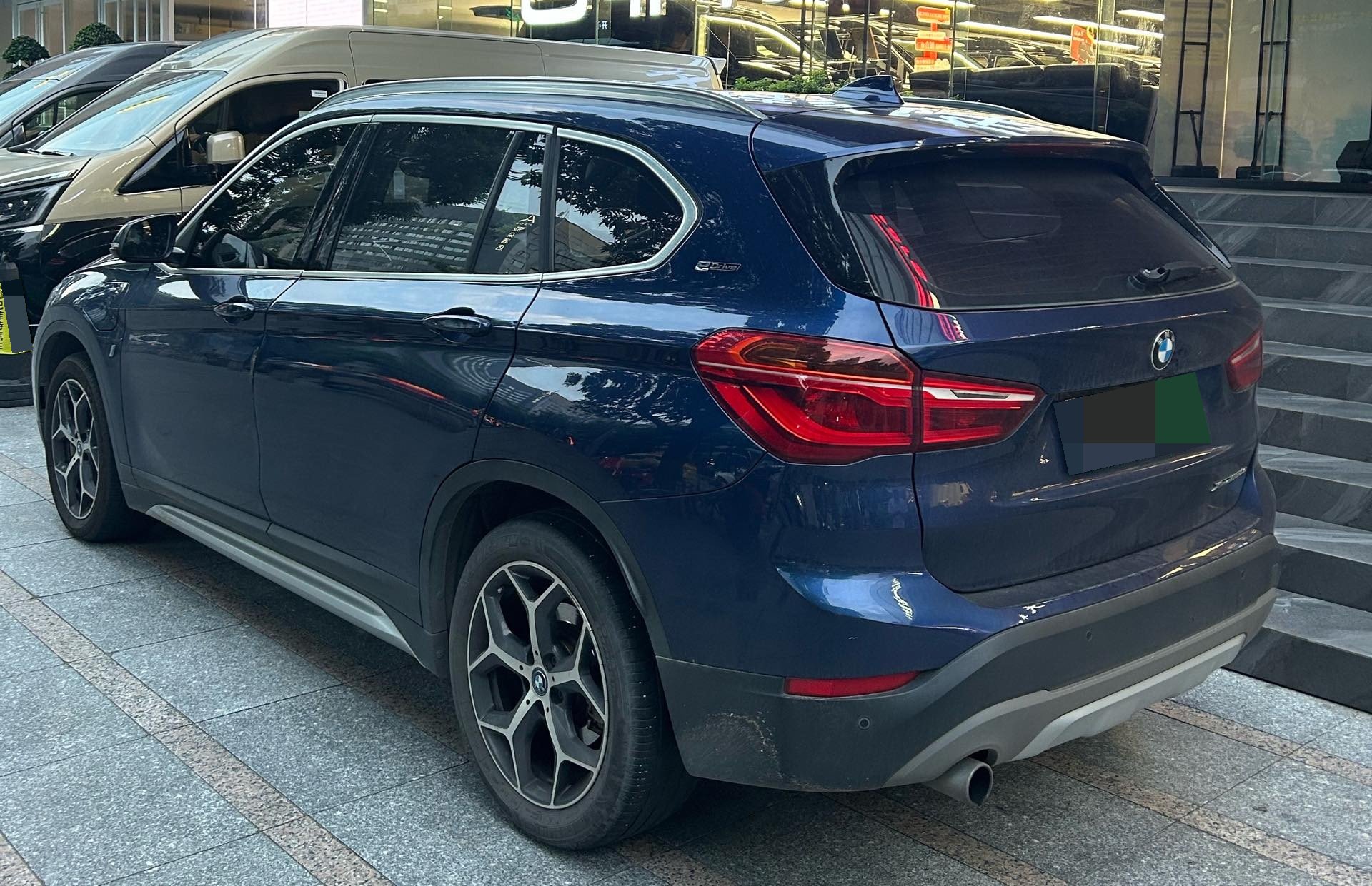 BMW X1 New Energy 2018 car image #2