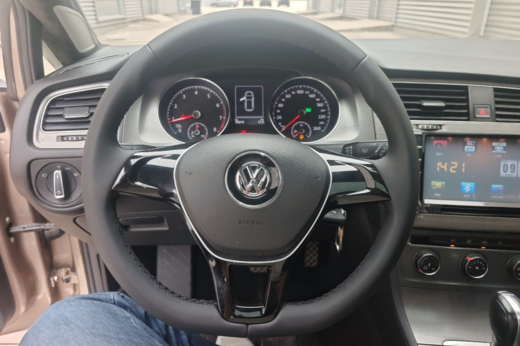 Volkswagen Golf 2015 #15 Volkswagen Golf 2015 car image #15
