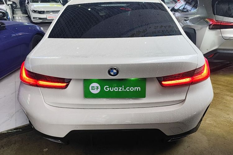 BMW 3 Series 2024 #6 BMW 3 Series 2024 car image #6