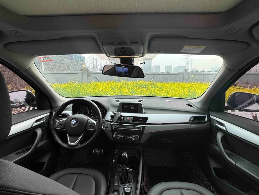 BMW X1 2017 #4 BMW X1 2017 car image #4