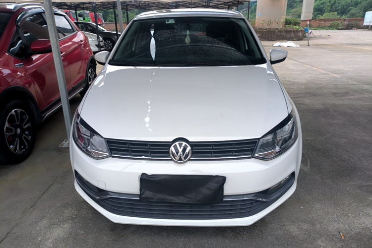 Volkswagen Polo 2019 car image #3