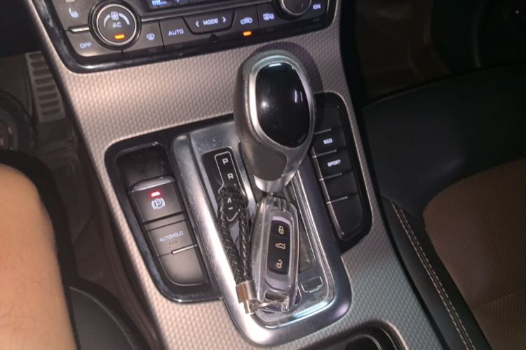 GEELY Emgrand GS 2016 immagine di auto #14
