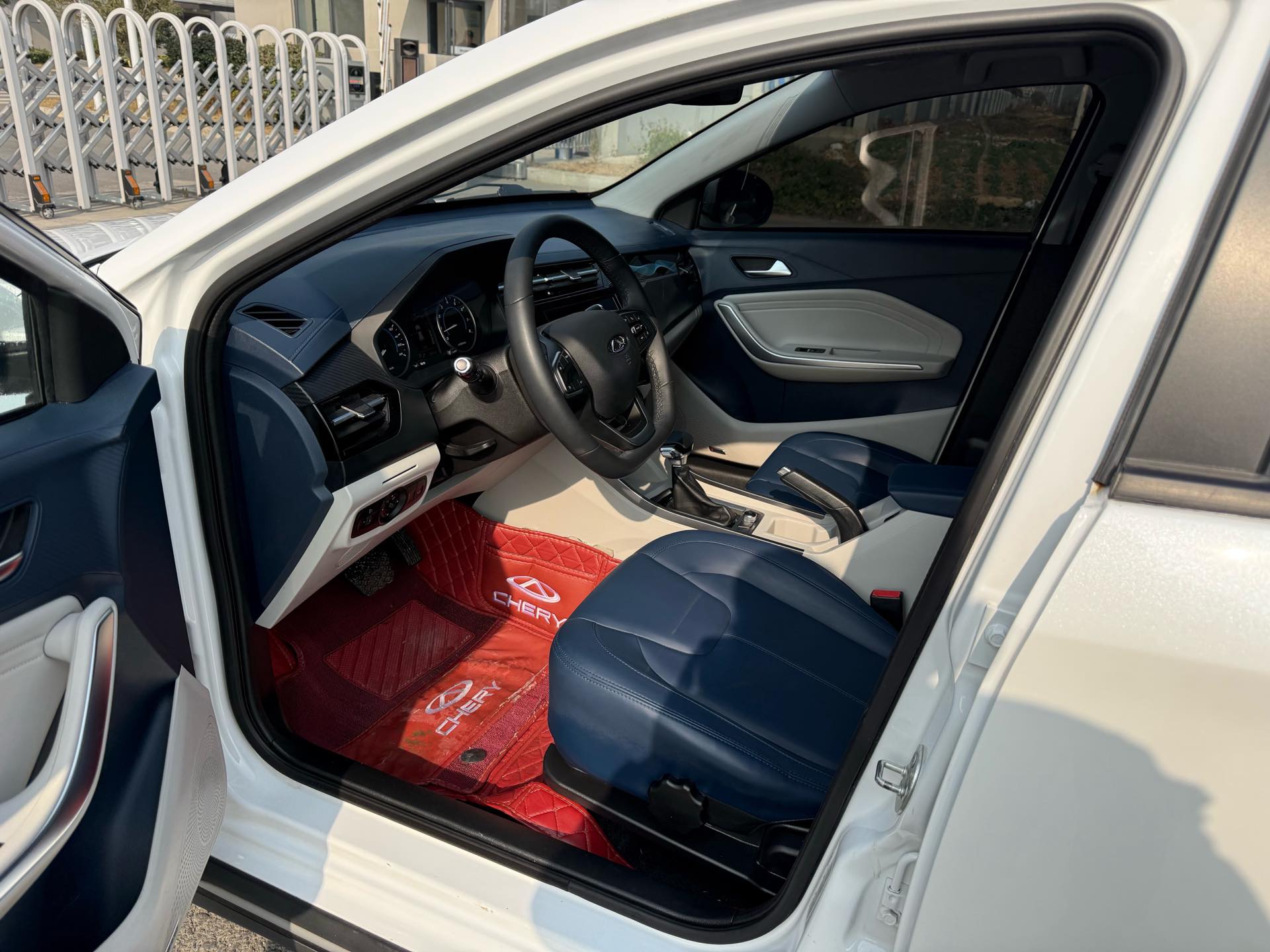 Chery Tiggo 3x 2024 car image #3