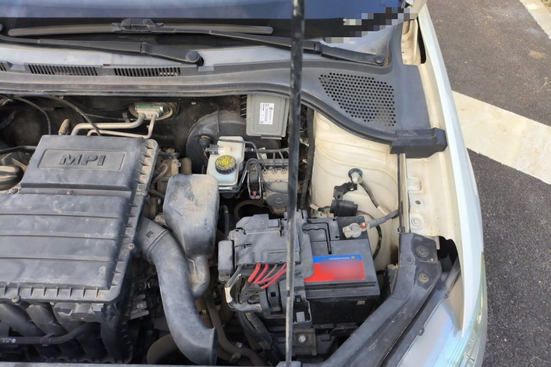 Volkswagen Santana 2015 car image #12