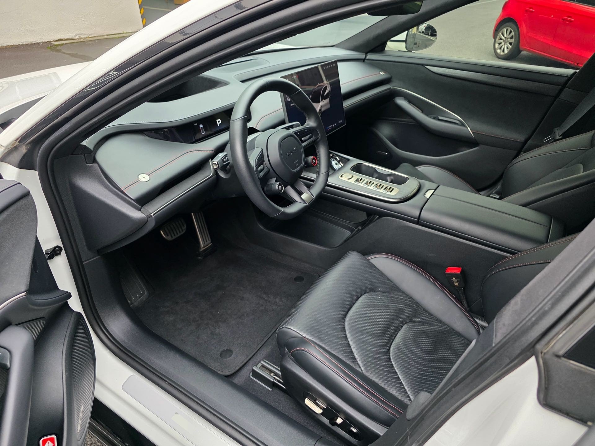 2024 car image #3