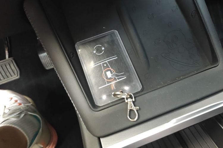 Tesla Model 3 2024 car image #9