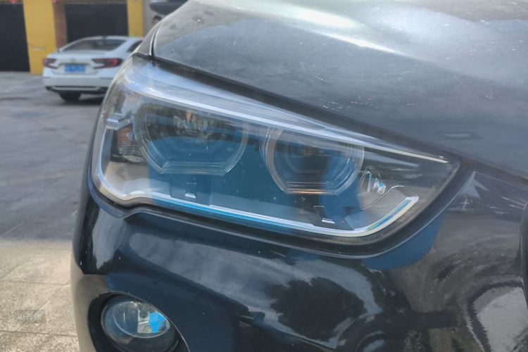 BMW X1 2019 car image #8