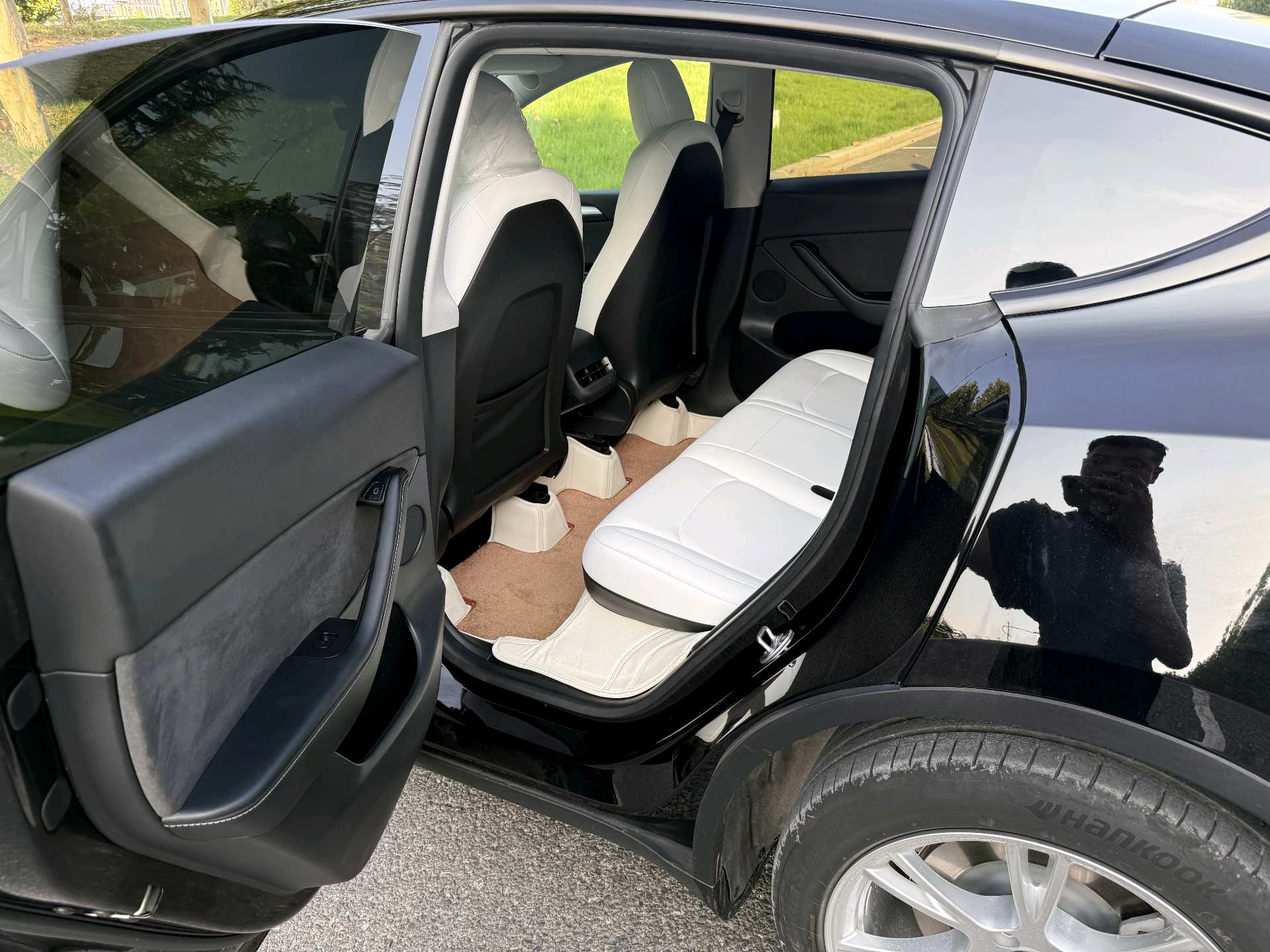 Tesla Model Y 2022 صورة سيارة #3