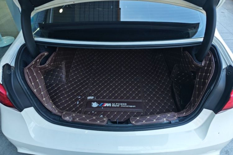 BMW 3 Series 2018 #19 BMW 3 Series 2018 car image #19