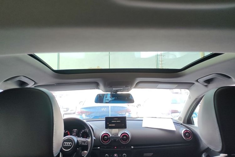 Audi A3 2017 car image #18