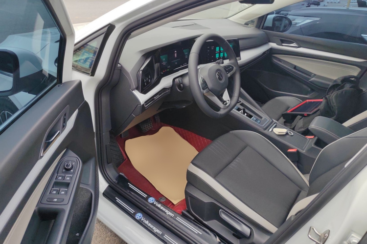 Volkswagen Golf 2022 imagen de coche #16