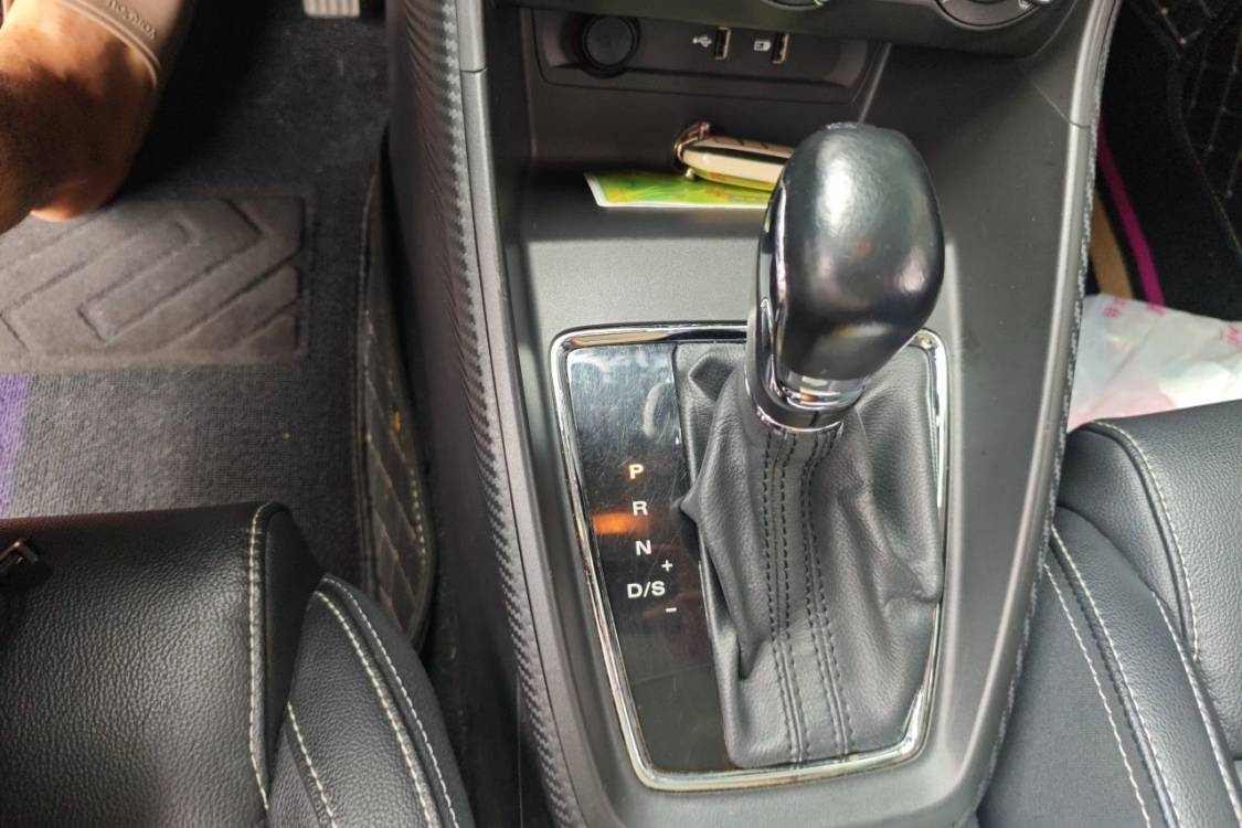 MG ZS 2017 #29 MG ZS 2017 car image #29