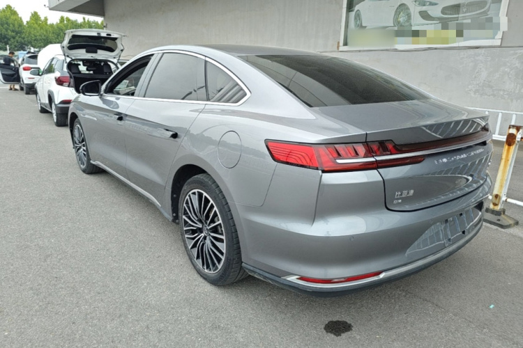 BYD Han 2021 #5 BYD Han 2021 car image #5
