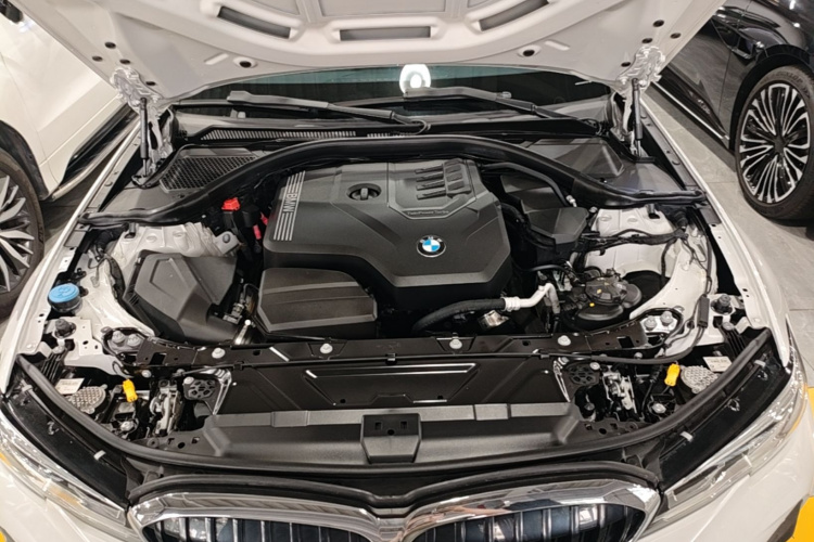 BMW 3 Series 2022 #20 BMW 3 Series 2022 car image #20